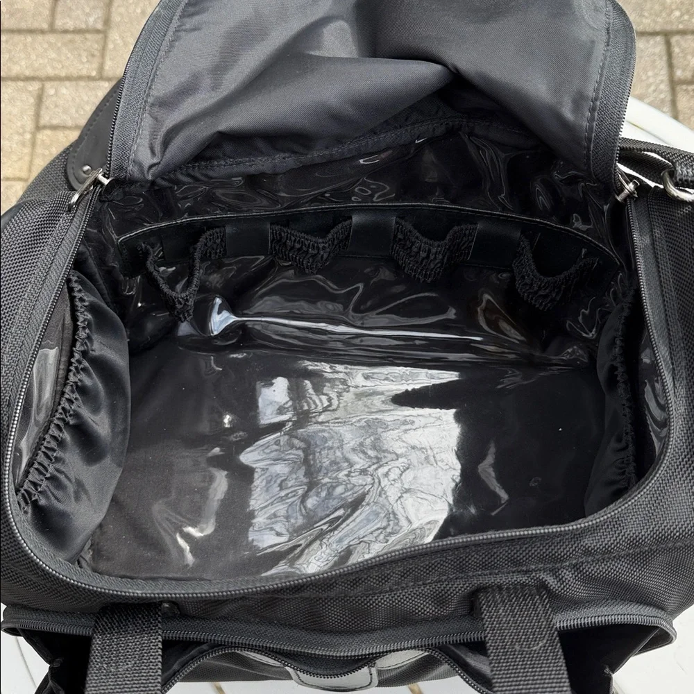 HARTMANN SMALL CARRY ON COSMETIC, TOILETRY BAG BLACK NILON WITH STRAP - Picture 9 of 14